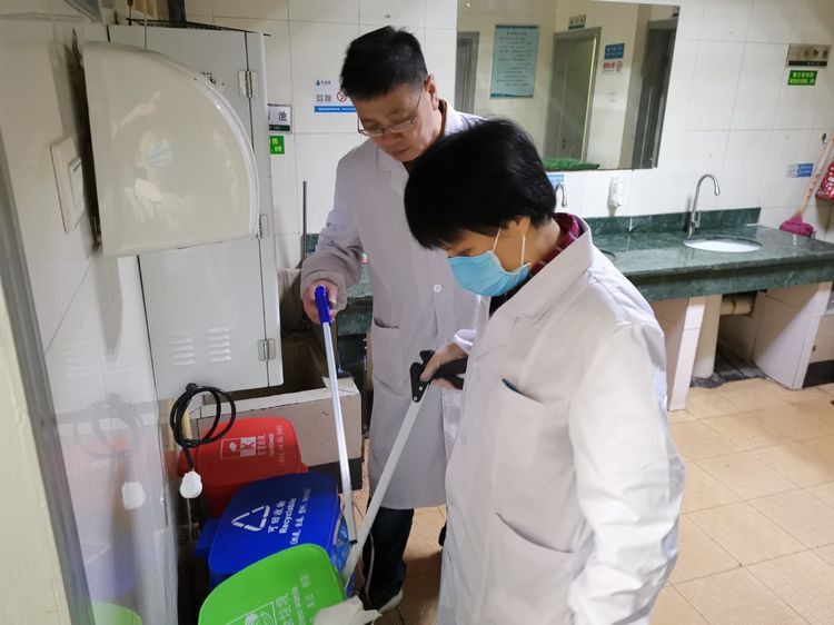 爱院如家 九院人用行动打造健康优美院区环境 爱院如家 九院人用行动打造健康优美院区环境