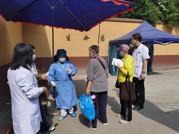 平战结合 聚力再前进 市九院院领导节后大查房 平战结合 聚力再前进 市九院院领导节后大查房