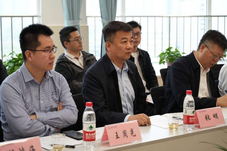 创新驱动高质量发展 凝心聚力共建美好未来| 中国工程院院士温州医科大学校长李校堃教授团队一行受邀到市九院作学术交流 创新驱动高质量发展 凝心聚力共建美好未来| 中国工程院院士温州医科大学校长李校堃教授团队一行受邀到市九院作学术交流