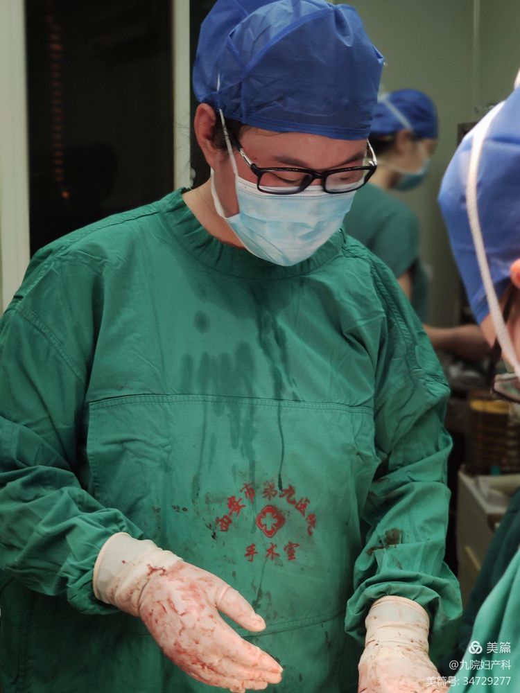 双胎危重孕产妇救治记