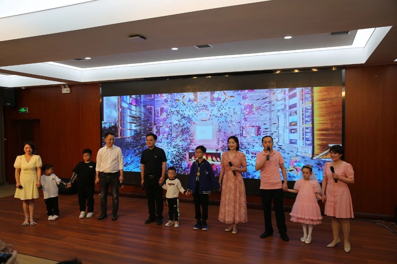 西安市第九医院隆重召开纪念“5`12”国际护士节暨表彰大会 西安市第九医院隆重召开纪念“5`12”国际护士节暨表彰大会