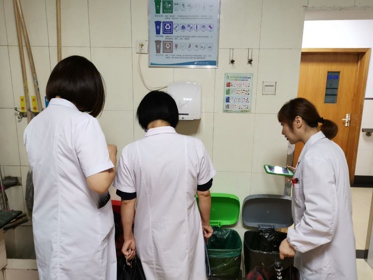 多科联合检查 助力生活垃圾分类在起始日顺利推进