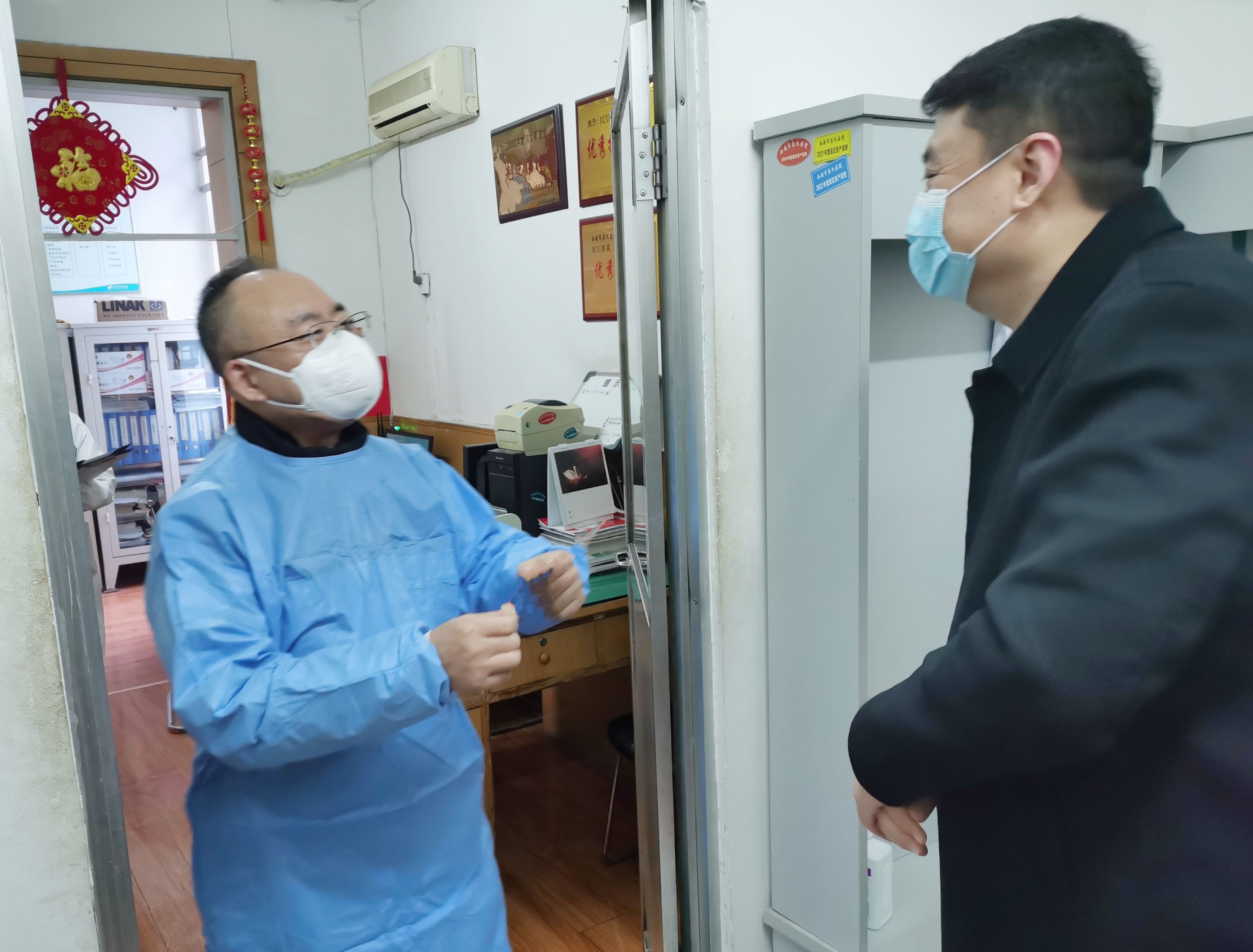 新年慰问到一线，真情关怀暖人心——西安市卫生健康委副主任张波一行春节慰问市九院医护人员