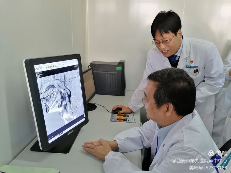 国家脑防委专家组对我院高级卒中中心建设工作进行现场指导培训 国家脑防委专家组对我院高级卒中中心建设工作进行现场指导培训