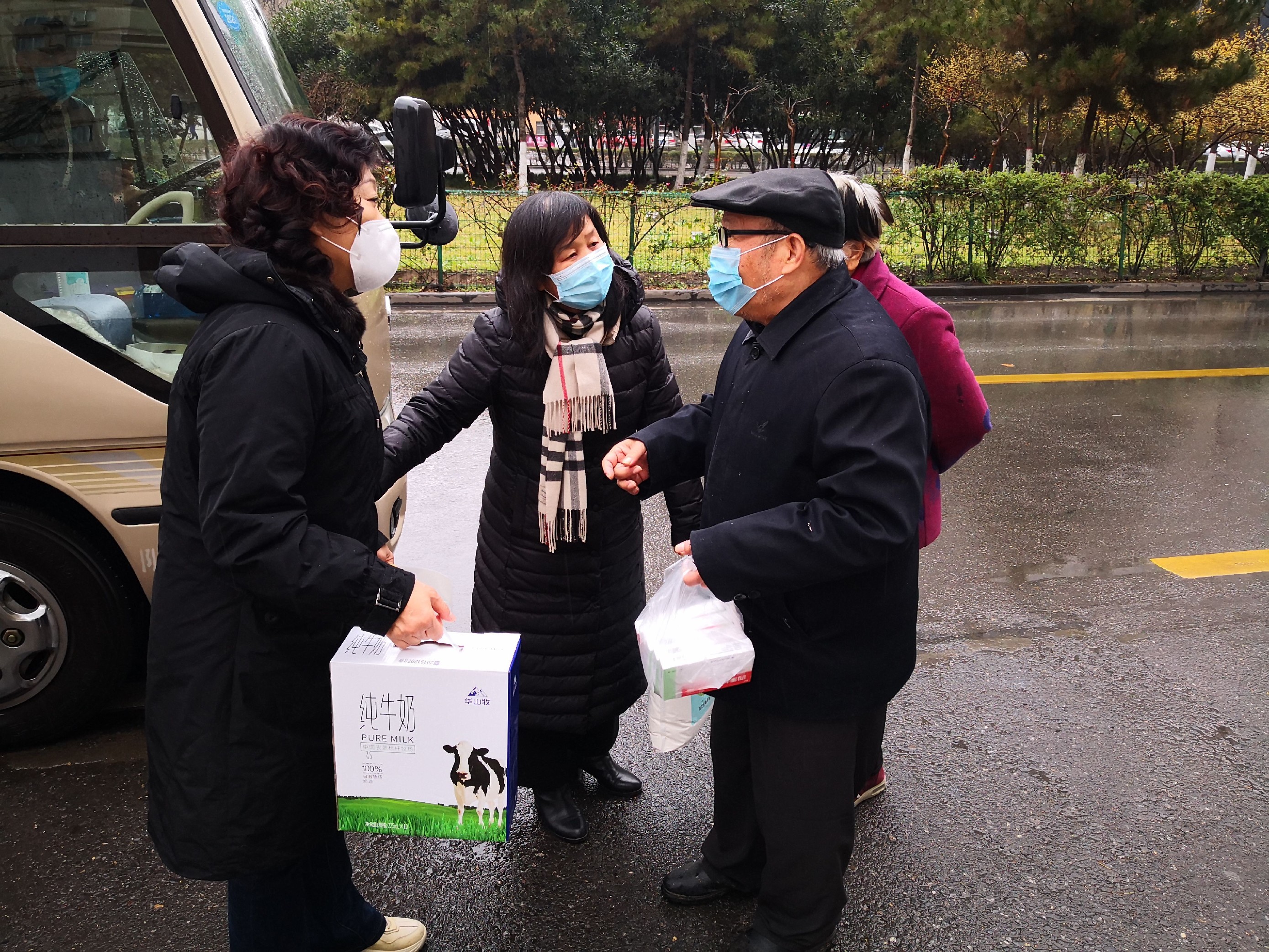 你冲锋一线 我保障后方