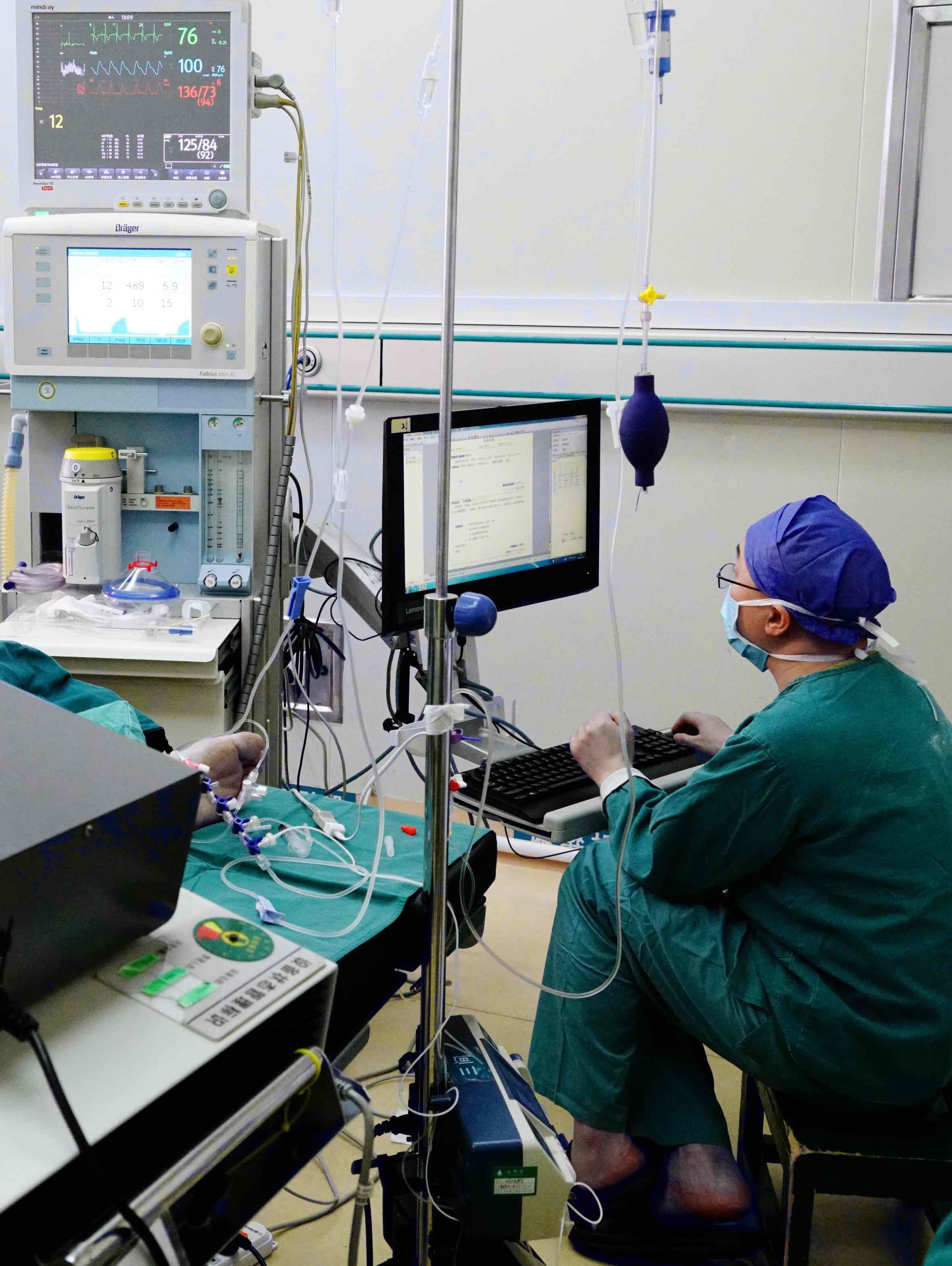 春节—手术室里的健康守护 春节—手术室里的健康守护