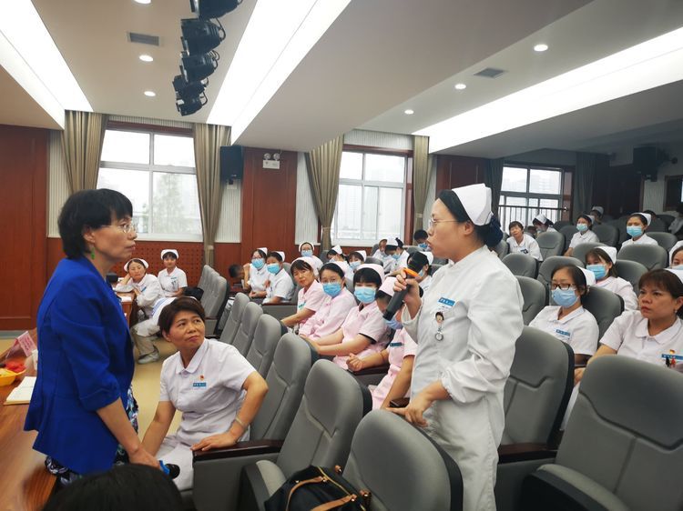 西安市第九医院举办护理科研学术讲座