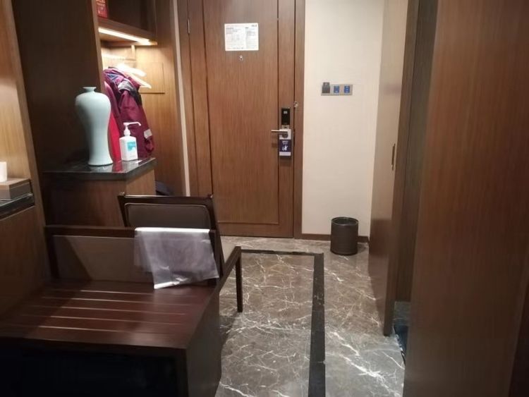 【武汉快讯】重症五组的故事