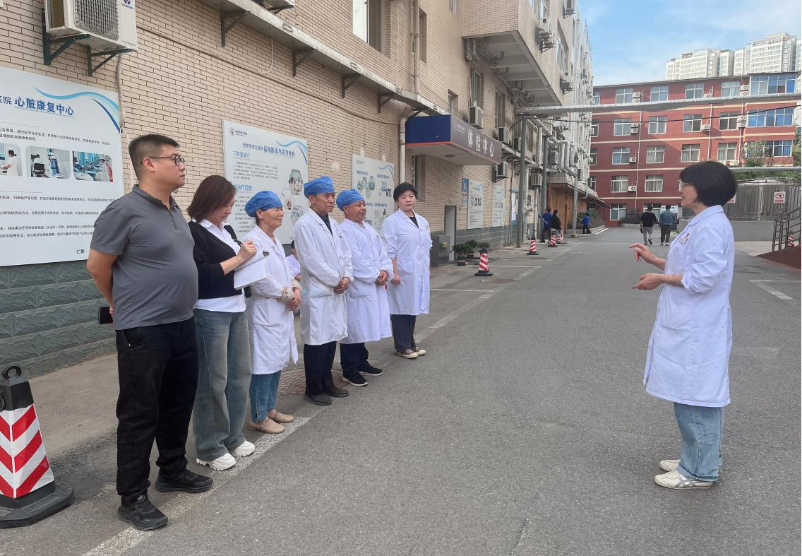 我院开展医疗废物处置应急演练 我院开展医疗废物处置应急演练