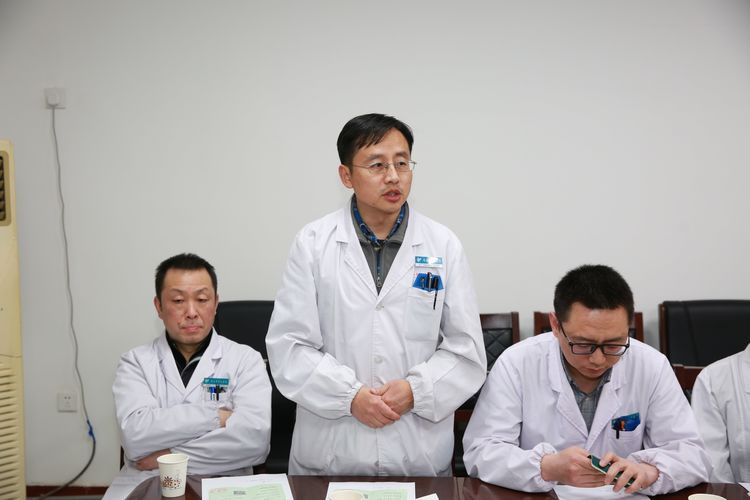 市九院举办2018年高级职称人员聘任会 市九院举办2018年高级职称人员聘任会