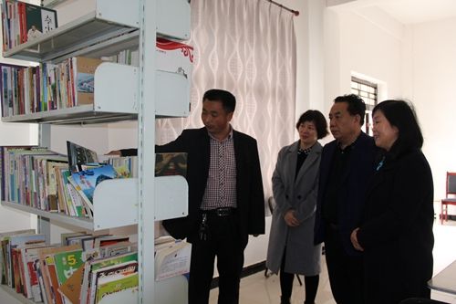 西安市第九医院赴庄王村开展“美丽乡村·文明家园”共建活动 西安市第九医院赴庄王村开展“美丽乡村·文明家园”共建活动