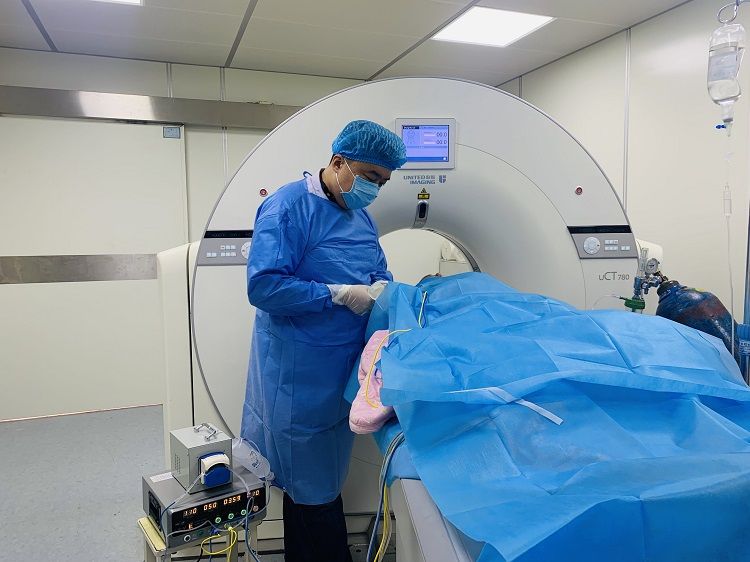 不开刀杀肿瘤：血管介入科开展首例CT引导下肺恶性肿瘤射频消融术