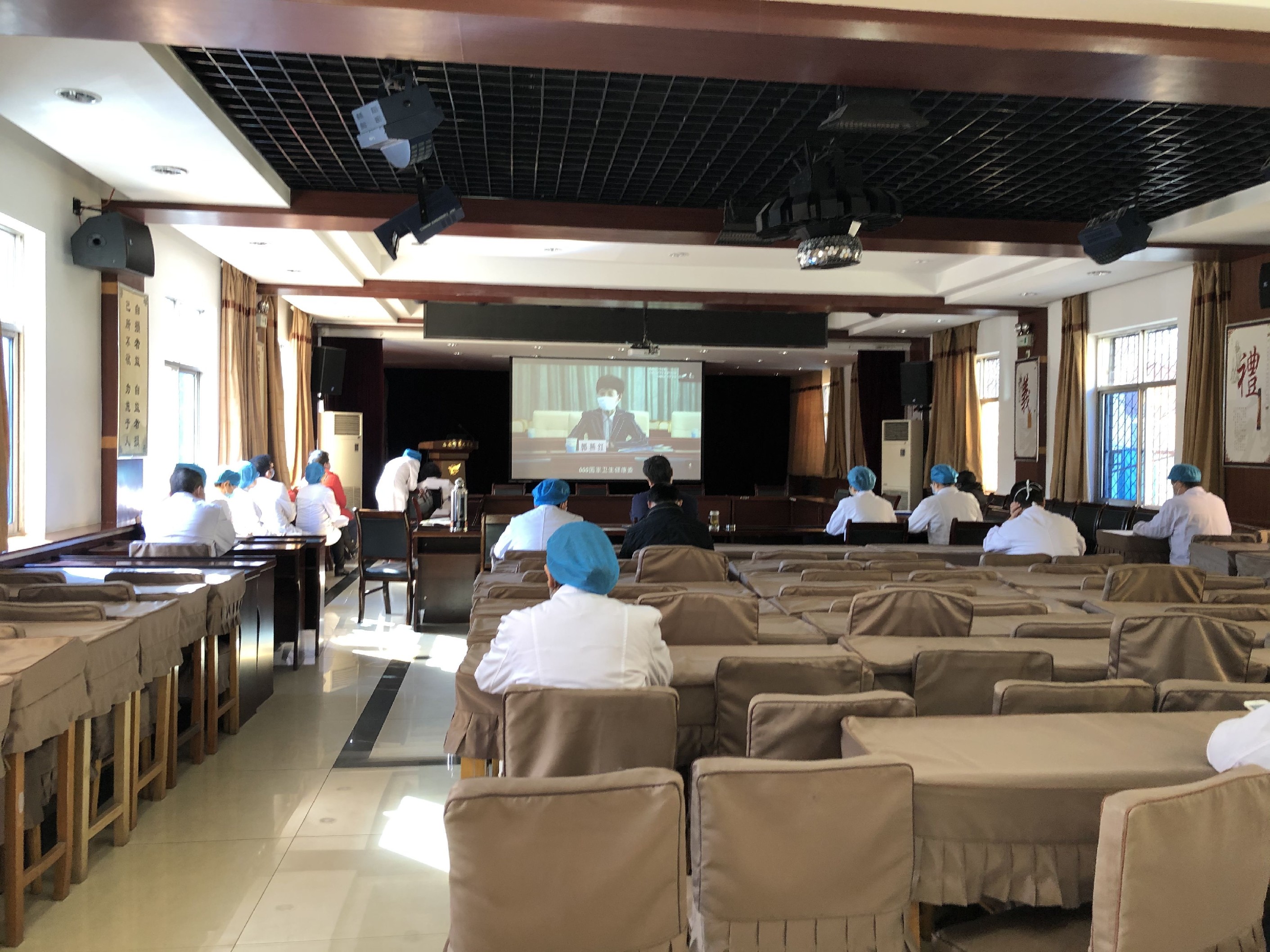 你冲锋一线 我保障后方