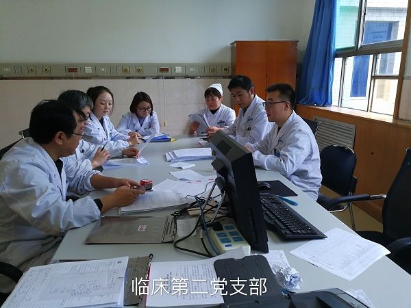西安市第九医院开展“讲忠诚、强本领、勇担当、敢开拓、肯实干,争当九院铁军标兵”主题党日活动(十三) 西安市第九医院开展“讲忠诚、强本领、勇担当、敢开拓、肯实干,争当九院铁军标兵”主题党日活动(十三)