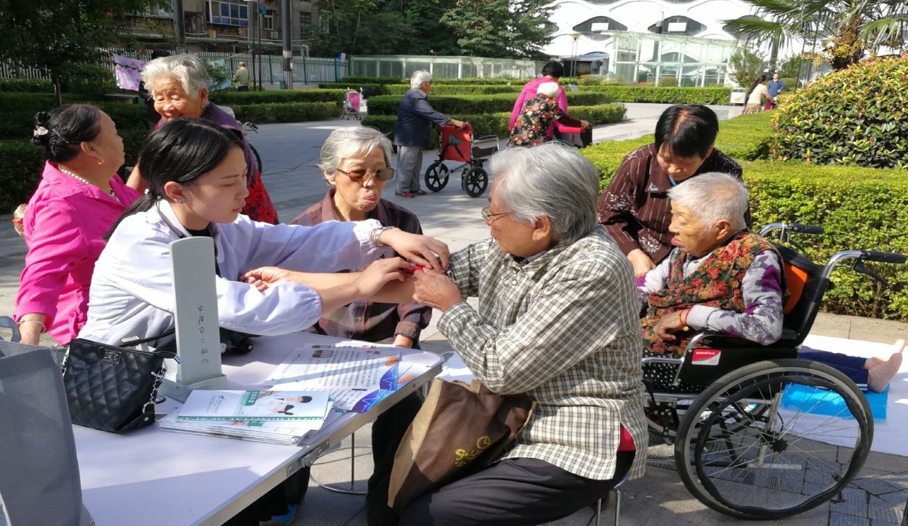 市九院举办护心科普活动