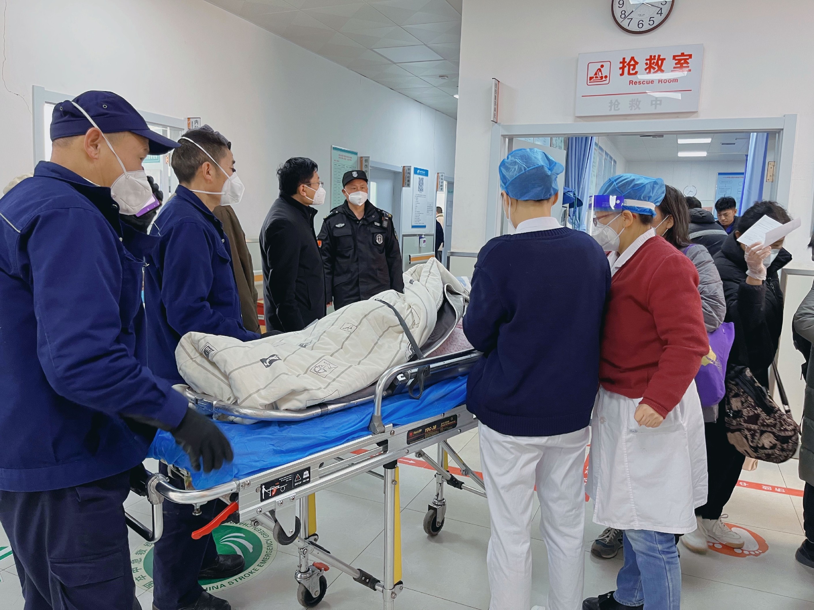 响应号召，全力保障急危重症患者救治