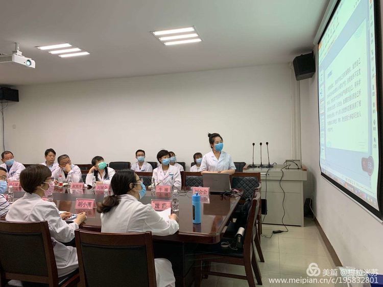 2018级研究生中期考核在我院圆满结束 2018级研究生中期考核在我院圆满结束