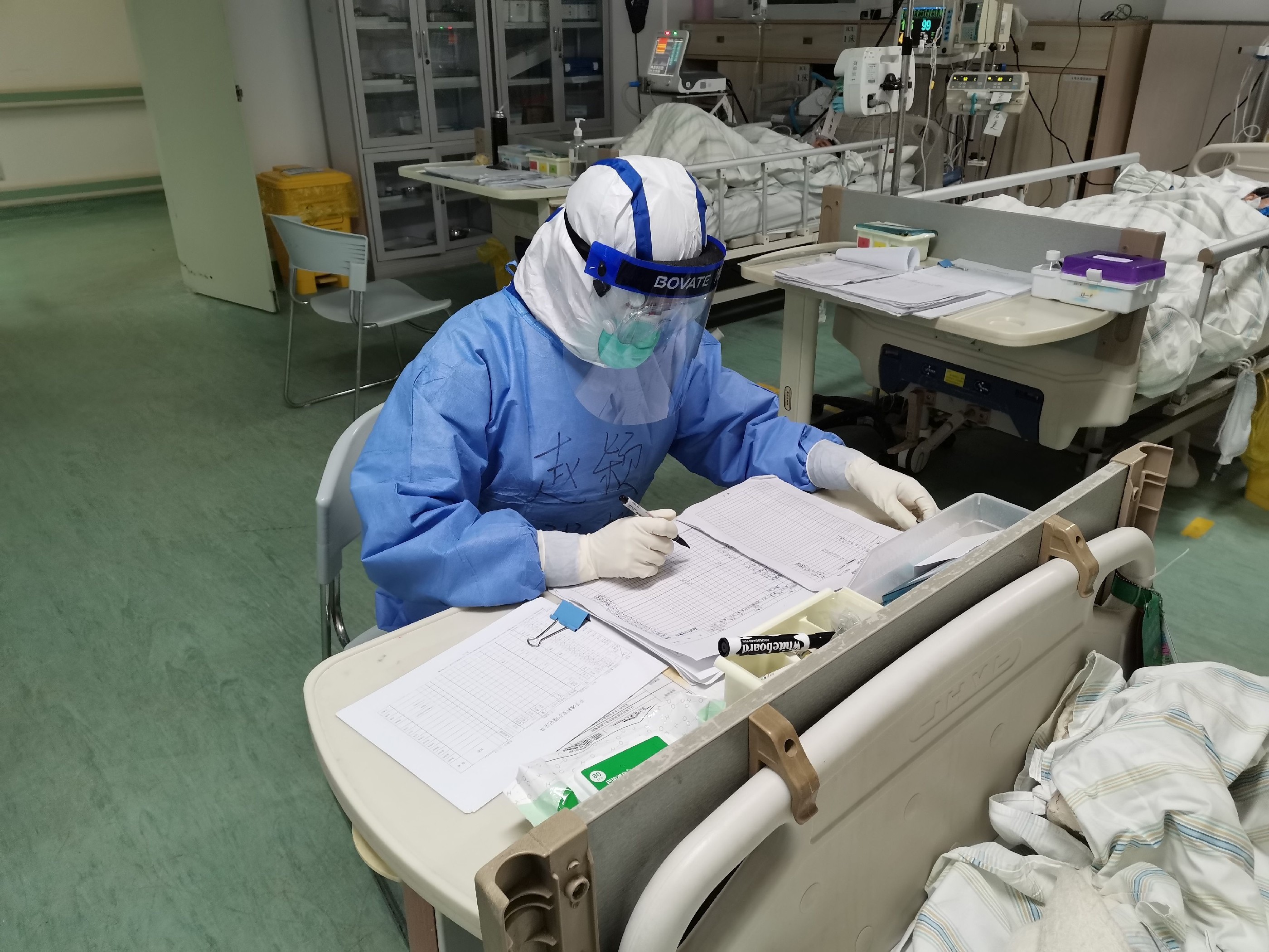 【抗疫日记】我从普通组被调到了重症三组 【抗疫日记】我从普通组被调到了重症三组