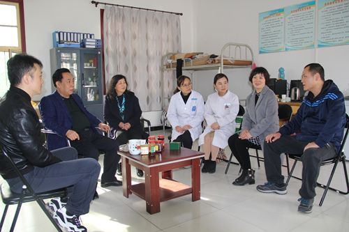 西安市第九医院赴庄王村开展“美丽乡村·文明家园”共建活动 西安市第九医院赴庄王村开展“美丽乡村·文明家园”共建活动