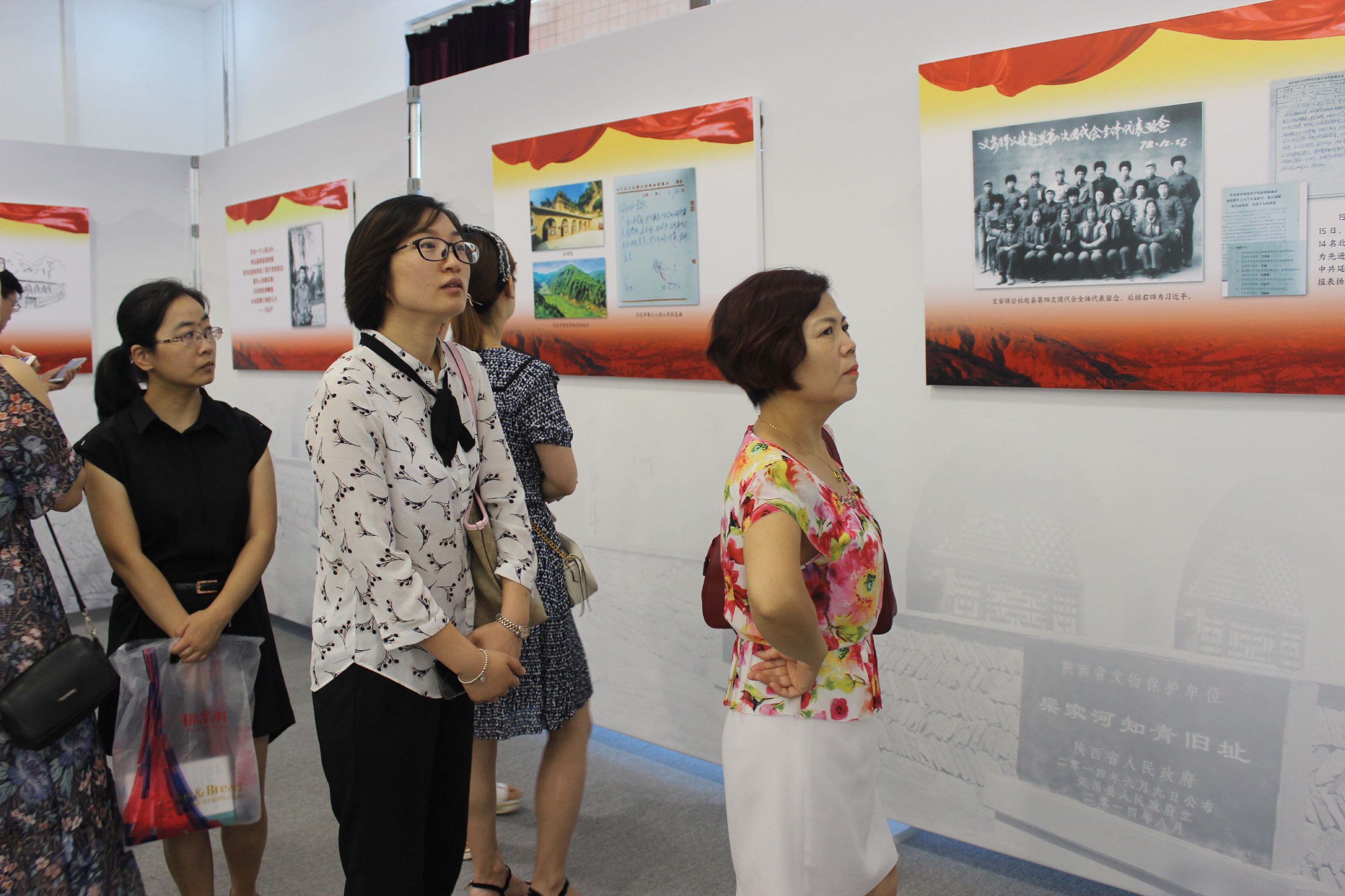 以患者为中心 学习梁家河 以患者为中心 学习梁家河