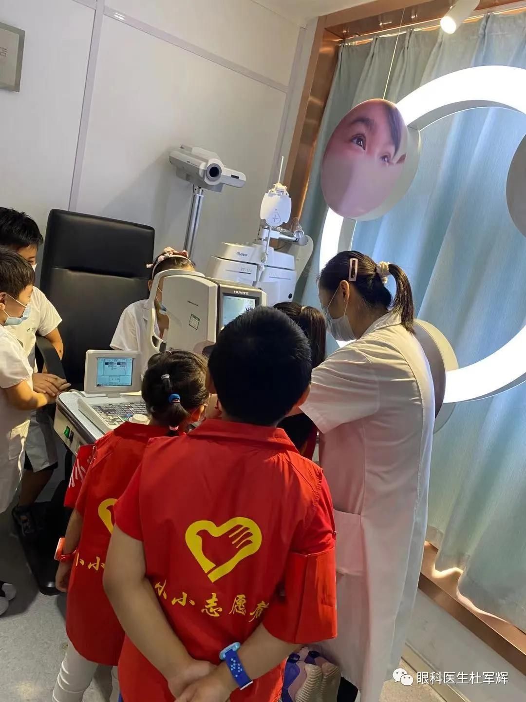 【迎十四运庆医师节】“小医生”和“小义工”活动!