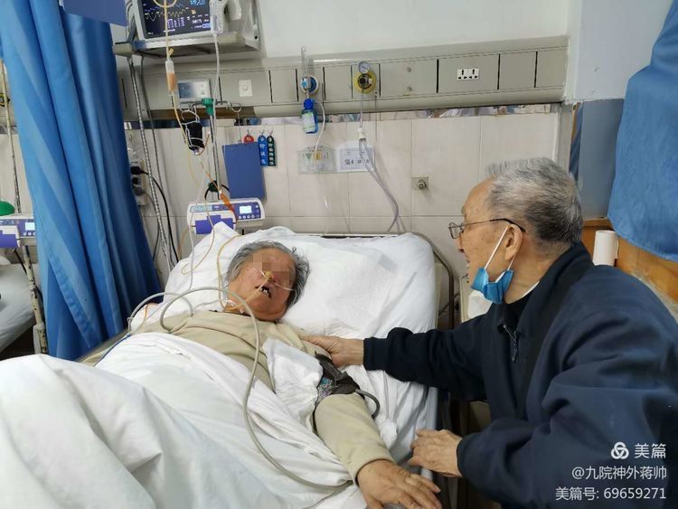 【急救直击】铭记历史不忘初心——神经外科西迁老师救治小记 【急救直击】铭记历史不忘初心——神经外科西迁老师救治小记