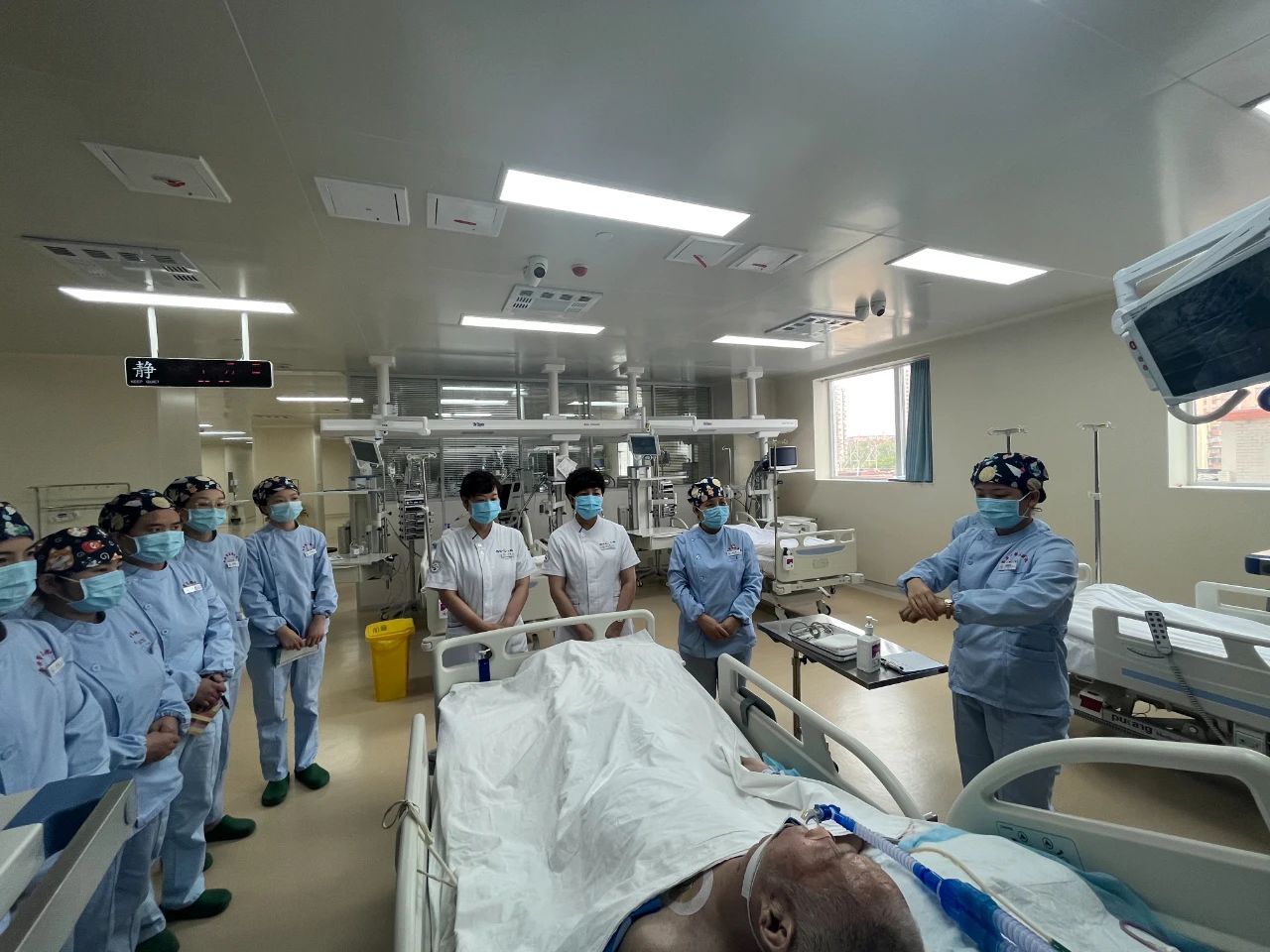 护理查房展风采 教学相长促提升——1例小脑梗死合并重症肺炎的护理教学查房纪实