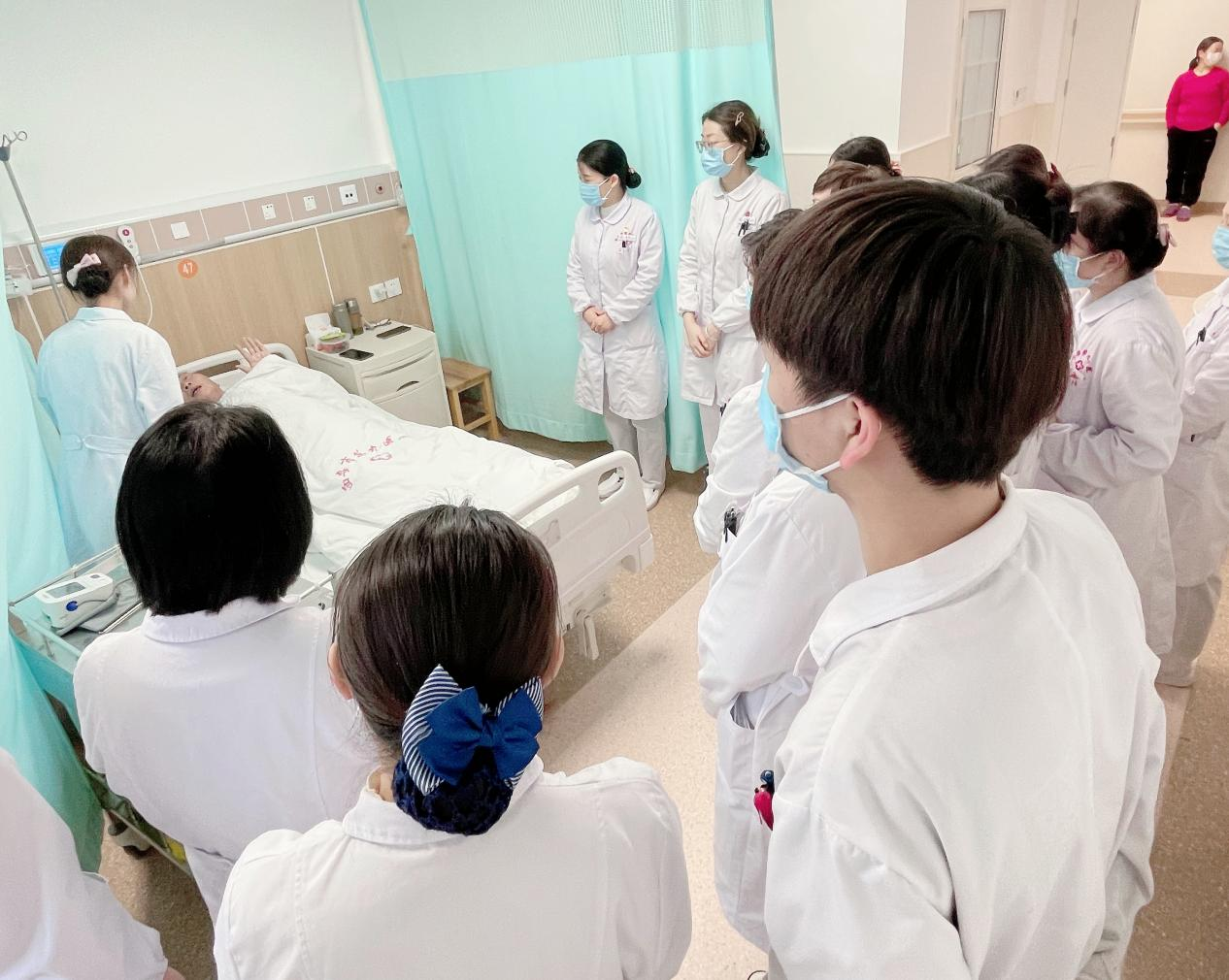 护理之声|以教促学 共同成长—西安市第九医院普通外科开展护理教学查房 护理之声|以教促学 共同成长—西安市第九医院普通外科开展护理教学查房