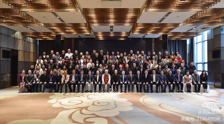 站神圣三尺讲台 展魅力教师风采 站神圣三尺讲台 展魅力教师风采