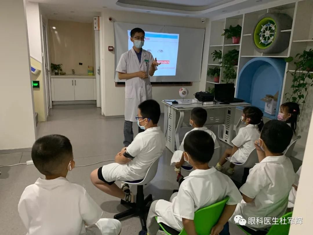 【迎十四运庆医师节】“小医生”和“小义工”活动!