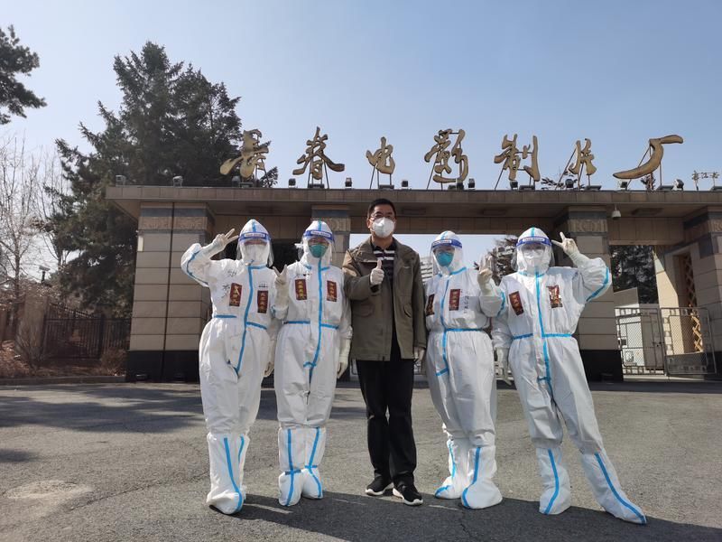 西安市第九医院援吉林核酸采样队领队金航军：每天最重要的事就是把大家健康送去平安接回