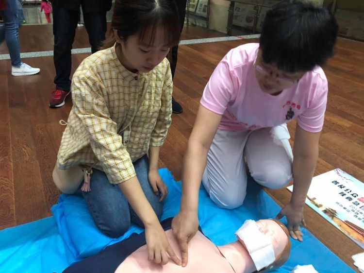 市九院护理人员参加中华护理学会全国科普日活动 市九院护理人员参加中华护理学会全国科普日活动