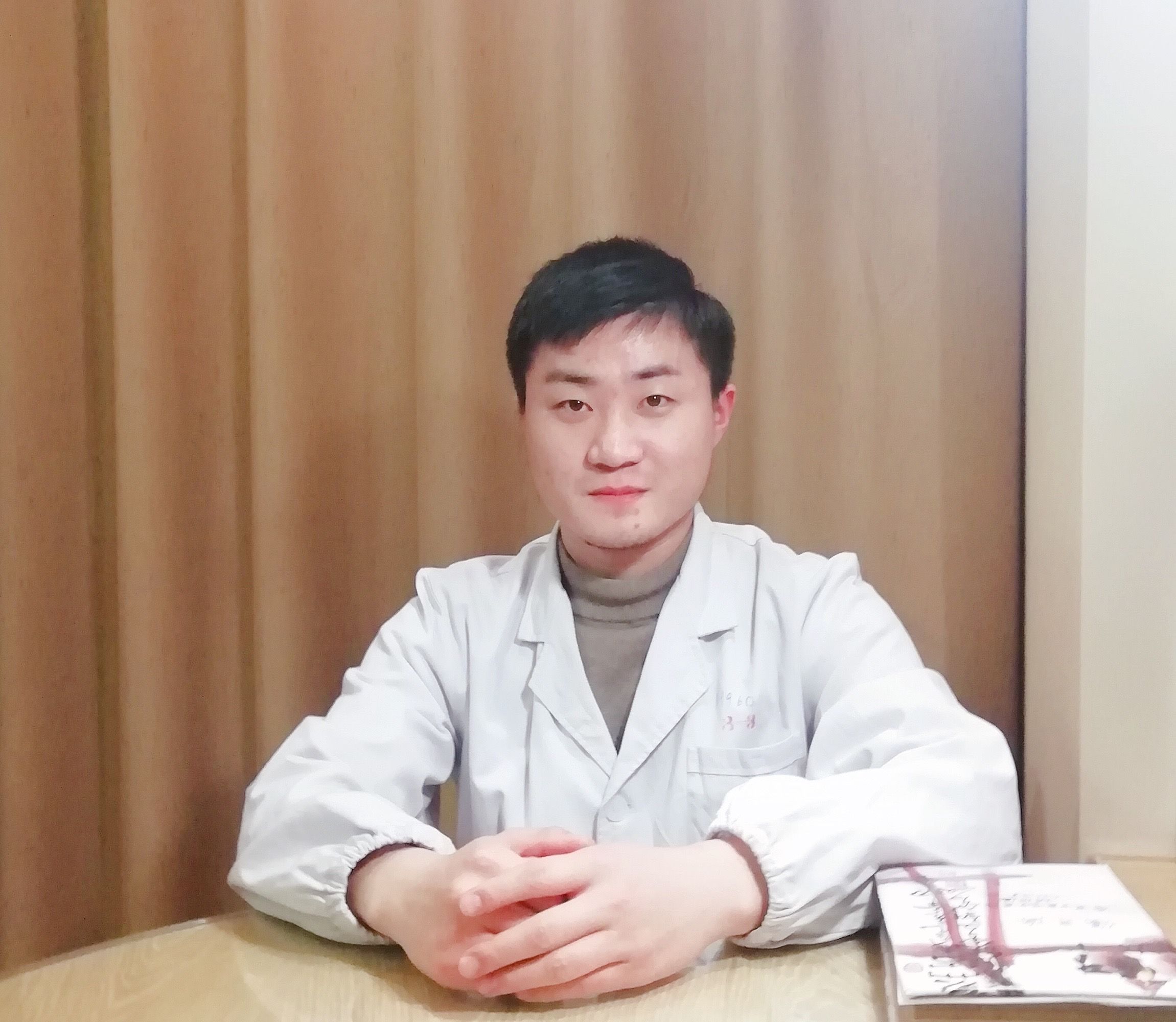 【出彩90后】 没错,我们就是传说中的护士先生 【出彩90后】 没错,我们就是传说中的护士先生