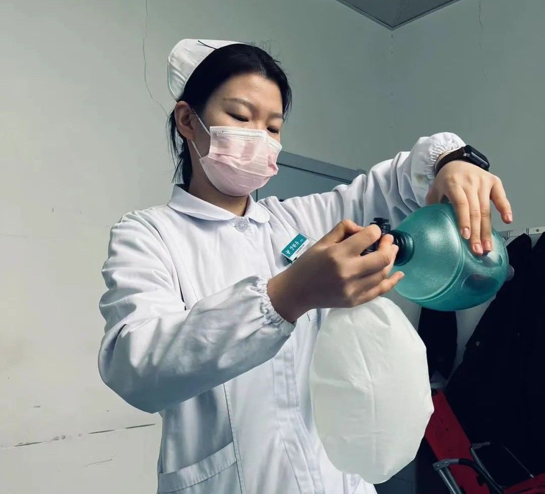 心血管病院二科护理操作练兵掠影