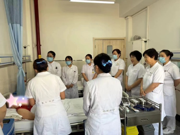 以查房促质量,以质量促康复——市九院康复科开展护理教学查房 以查房促质量,以质量促康复——市九院康复科开展护理教学查房