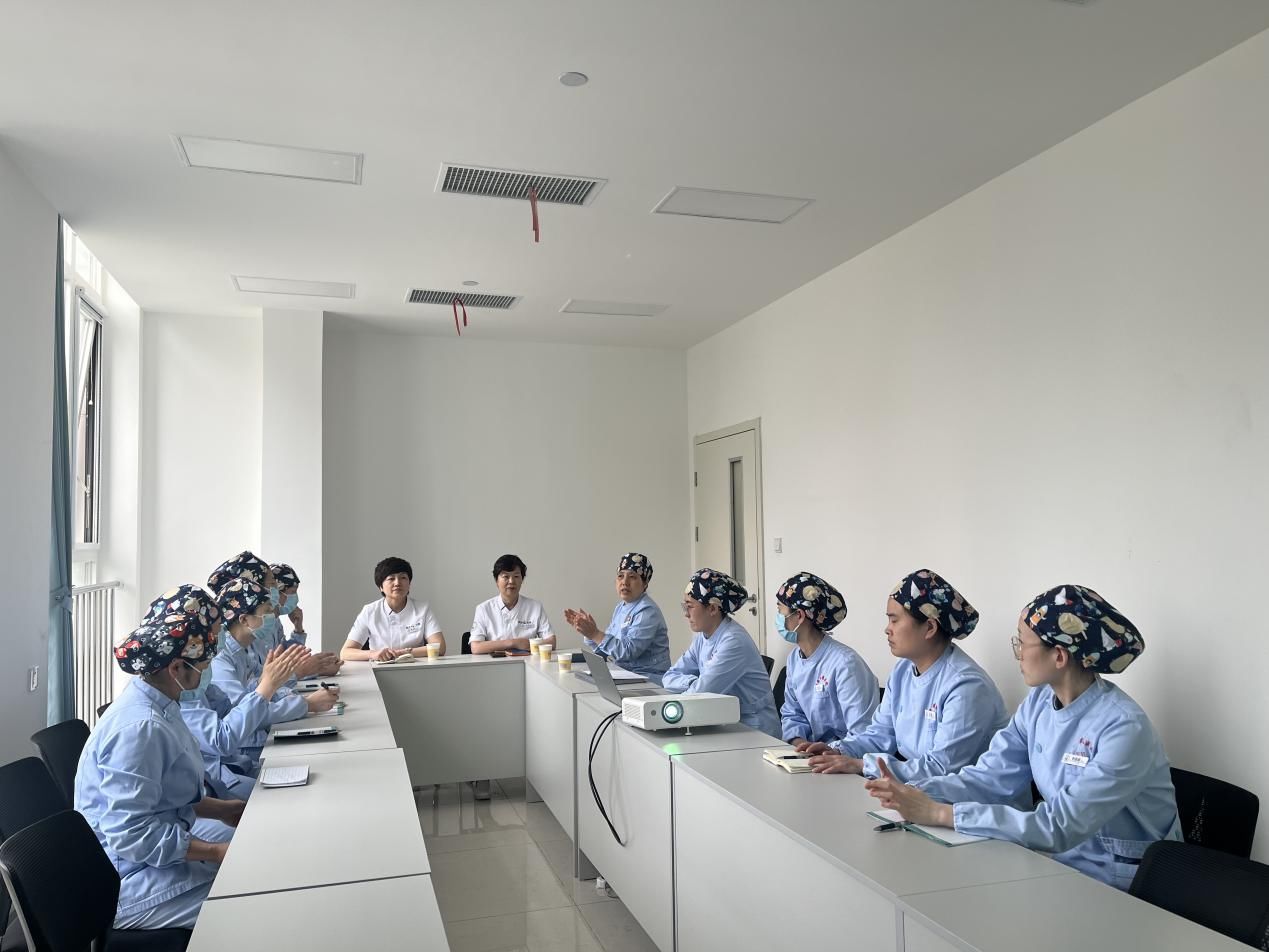 护理查房展风采 教学相长促提升 护理查房展风采 教学相长促提升
