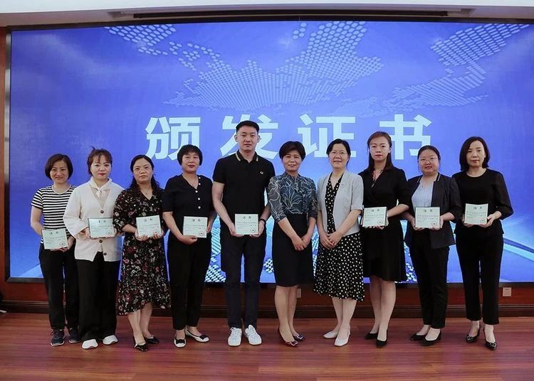 西安护理学会第九届急救护理专业委员会换届大会在市九院隆重召开 西安护理学会第九届急救护理专业委员会换届大会在市九院隆重召开