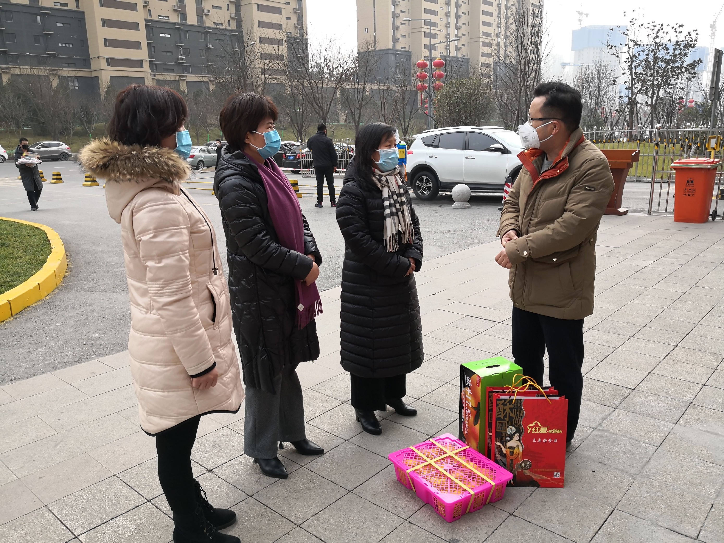 市九院走访慰问驰援武汉医疗队队员家属