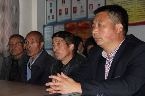 西安市第九医院赴庄王村开展“美丽乡村·文明家园”共建活动 西安市第九医院赴庄王村开展“美丽乡村·文明家园”共建活动