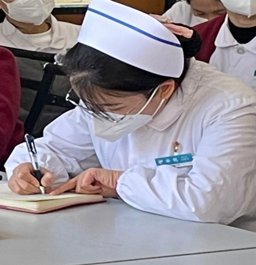 优质护理出真章,学科联合促康复 -- 心血管病院一科举行MDT护理查房 优质护理出真章,学科联合促康复 -- 心血管病院一科举行MDT护理查房