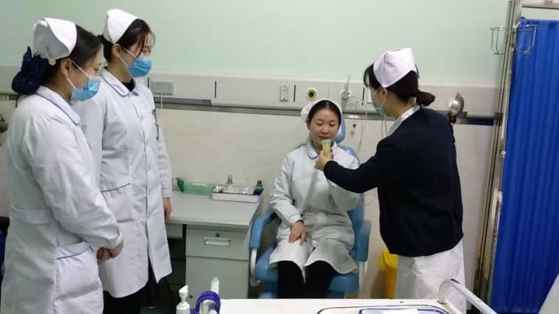 天使的坚守,为了“光明”的春天 天使的坚守,为了“光明”的春天