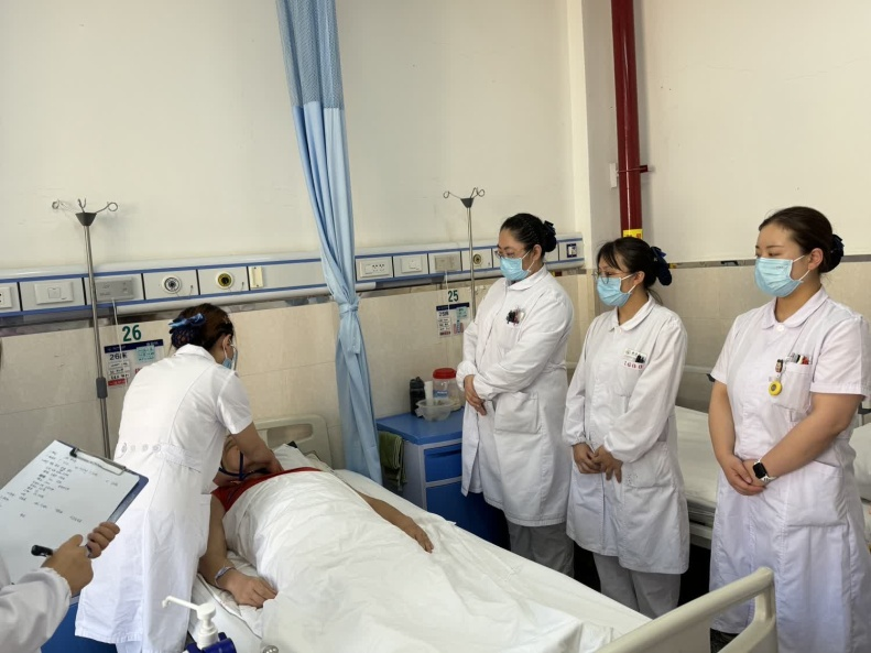 以查房促质量,以质量促康复——市九院康复科开展护理教学查房 以查房促质量,以质量促康复——市九院康复科开展护理教学查房