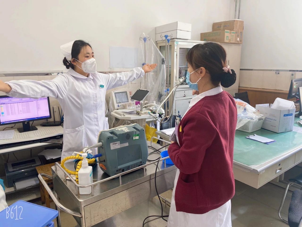 心血管病院二科护理操作练兵掠影
