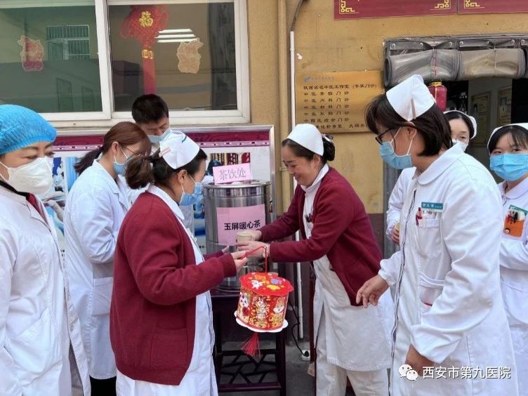 【我们的节日?元宵节】卯兔跳跃闹元宵,奋楫笃行加油干 【我们的节日?元宵节】卯兔跳跃闹元宵,奋楫笃行加油干