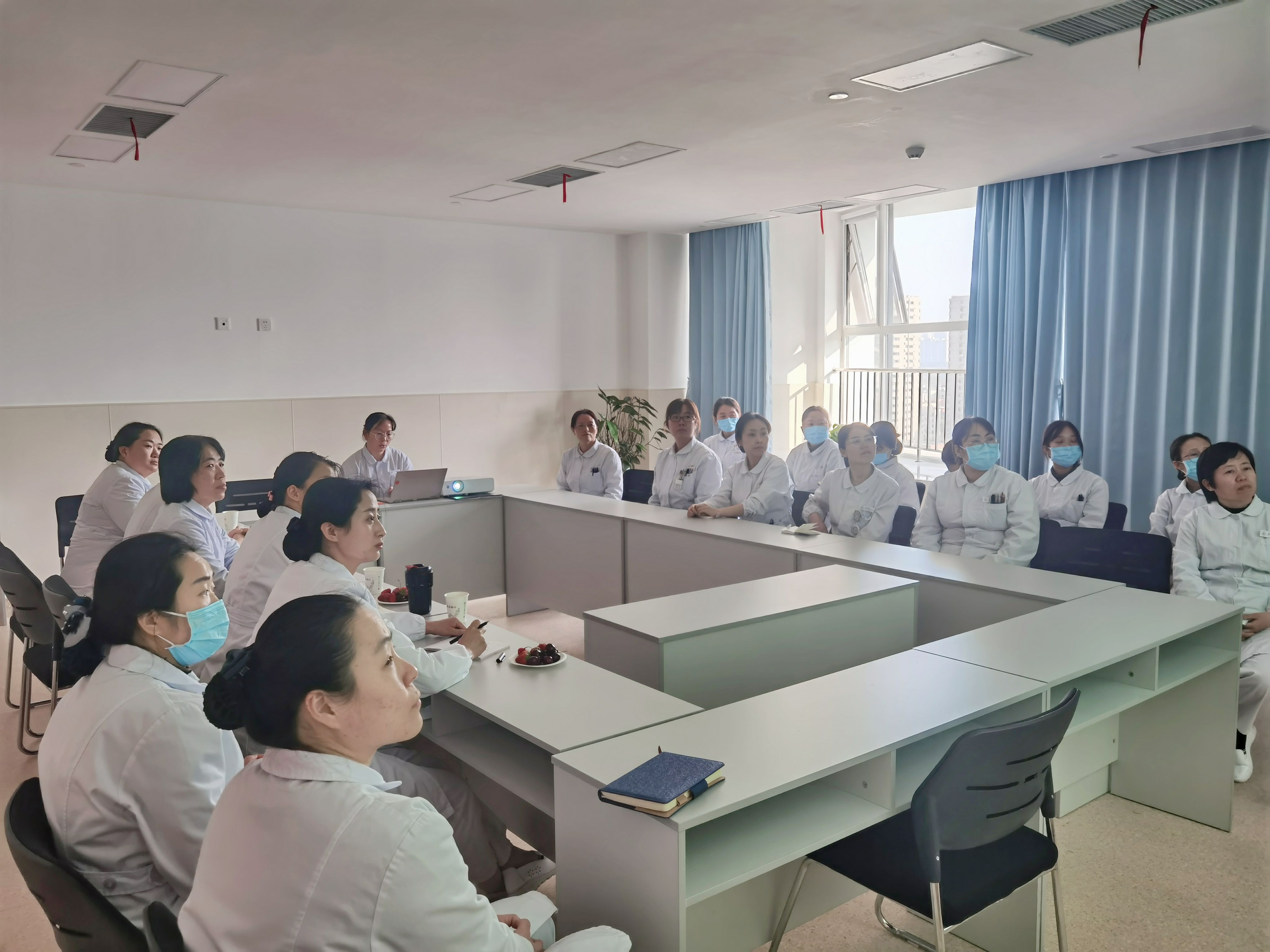 乘风破浪砺精兵 护理查房展风采 乘风破浪砺精兵 护理查房展风采