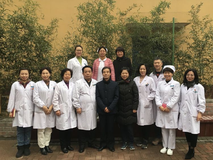 温馨欢送会 浓浓惜别情