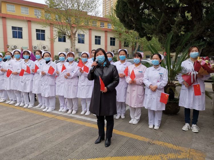 英雄归乡 西安市第九医院热烈欢迎4名战“疫”英雄回家