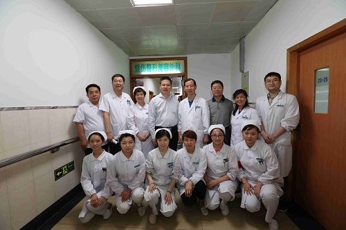 西安市副市长方光华到市九院进行调研 西安市副市长方光华到市九院进行调研