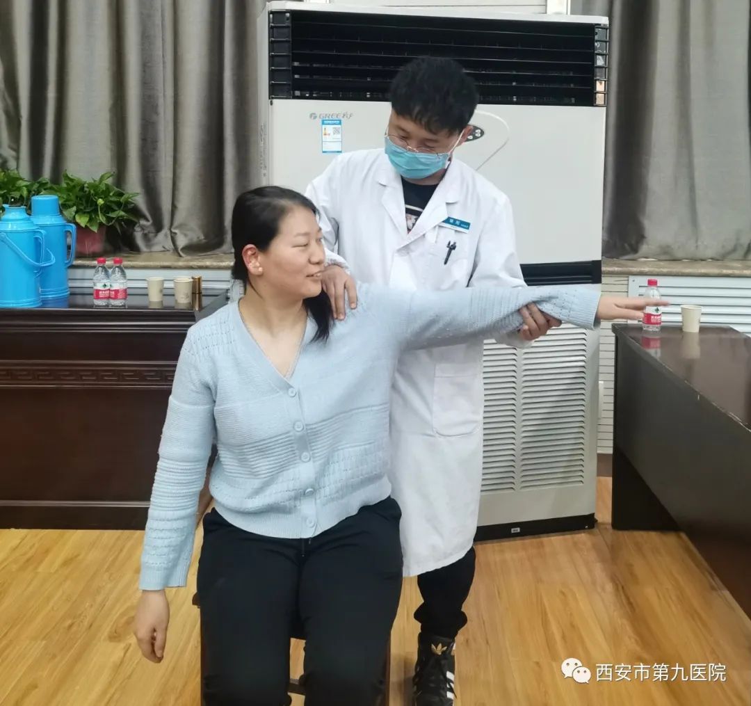 【图片新闻】西安市第九医院中医科走进西安科技大学