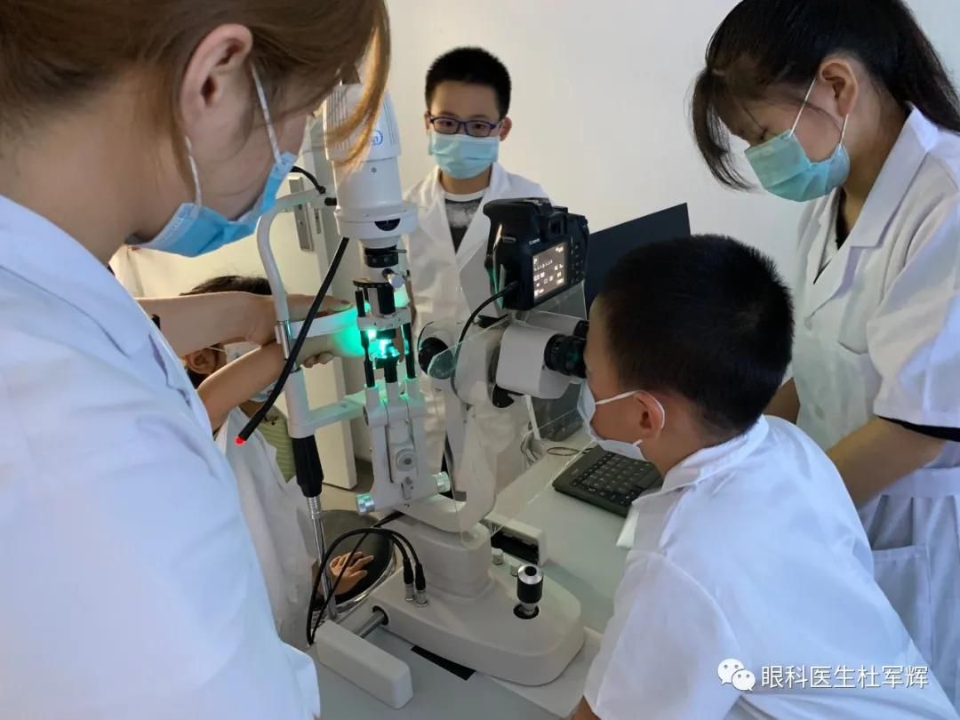 【迎十四运庆医师节】“小医生”和“小义工”活动!